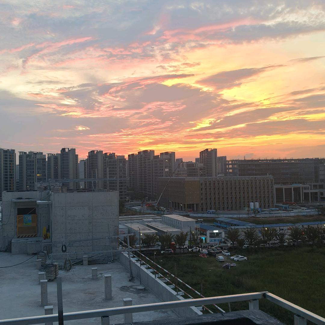生活虽然有点苦，但是可以加点糖。
