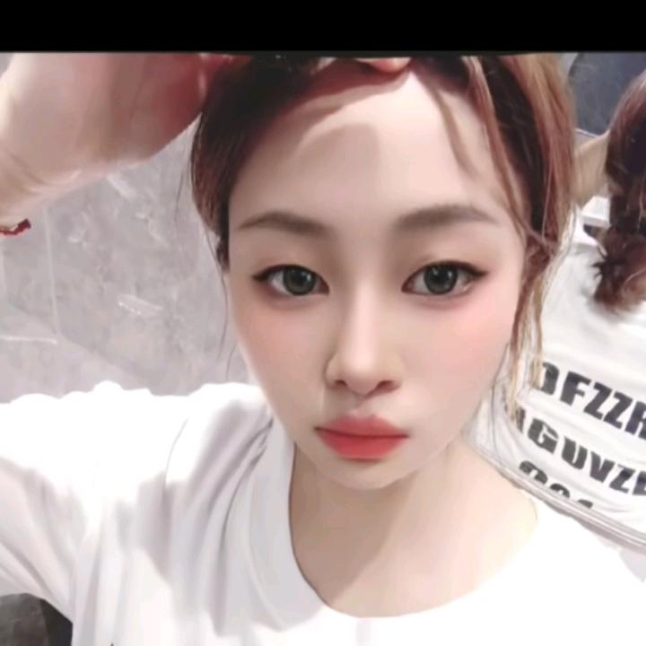 🏃邓莉² º ² 5 ᥫᩣ