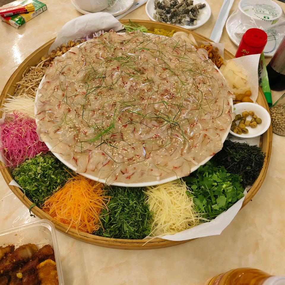 凯迪拉克追高铁