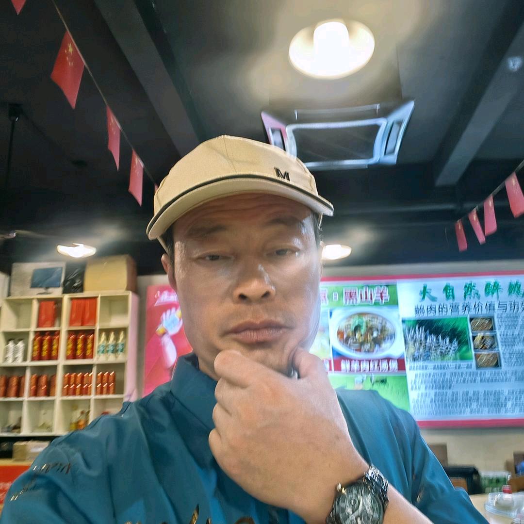 我是良哥唱歌男神