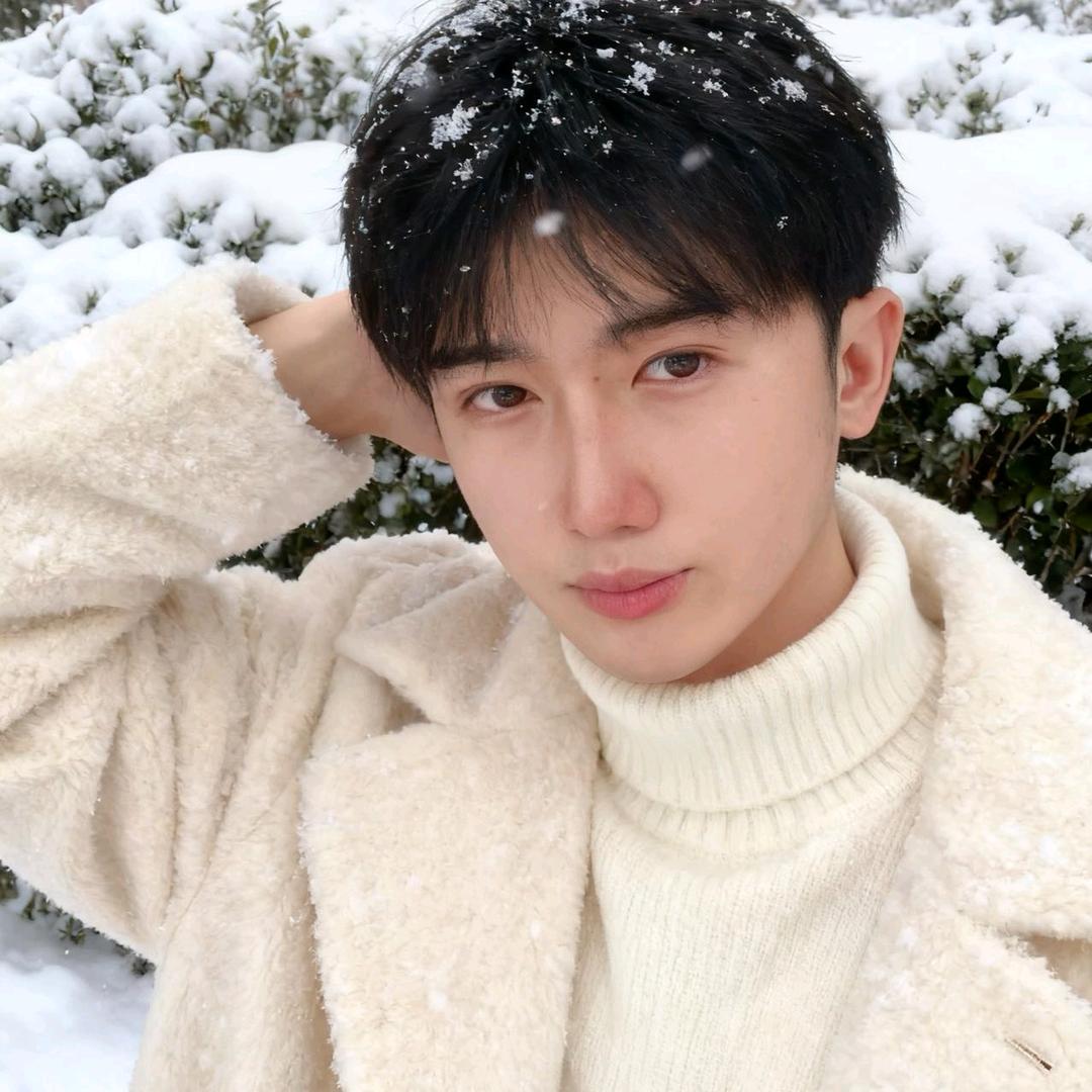 西昌吉祥洲文玩水晶 卡卡kaka