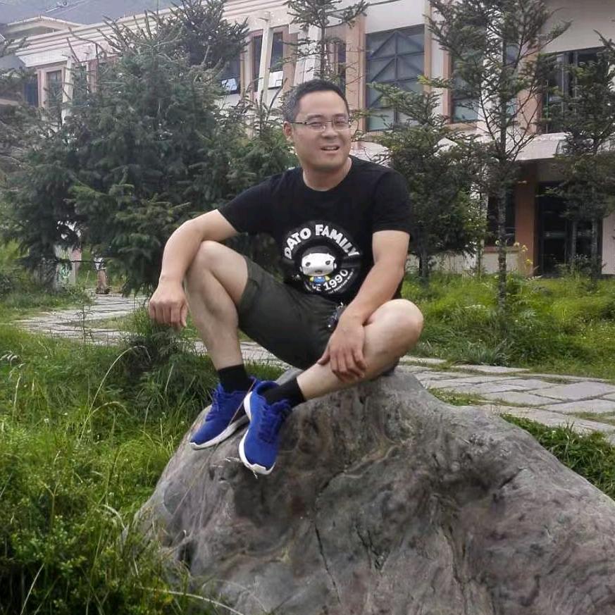 李小勇（努力还钱！）