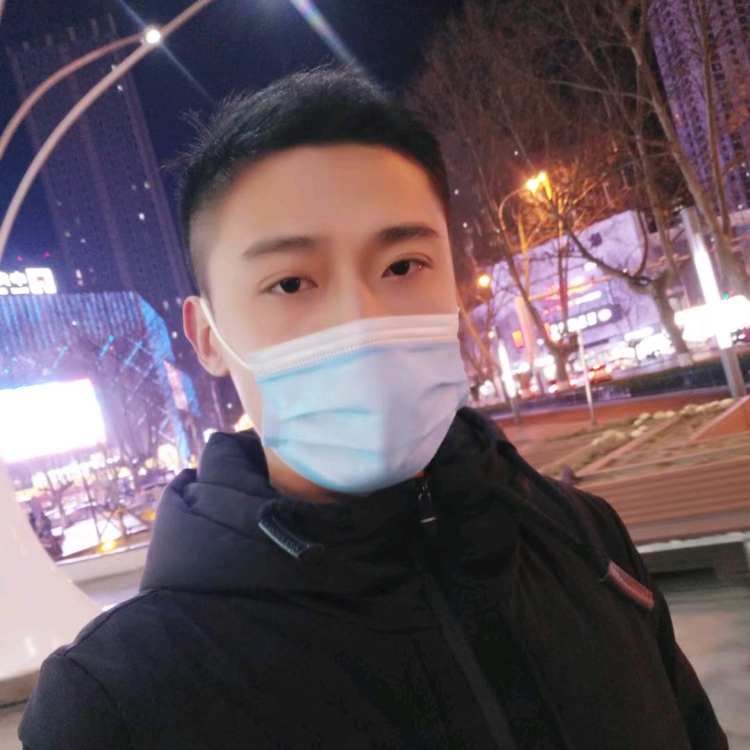 龙士小磊