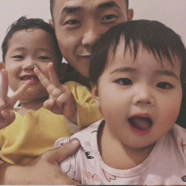 鑫茹鑫彤