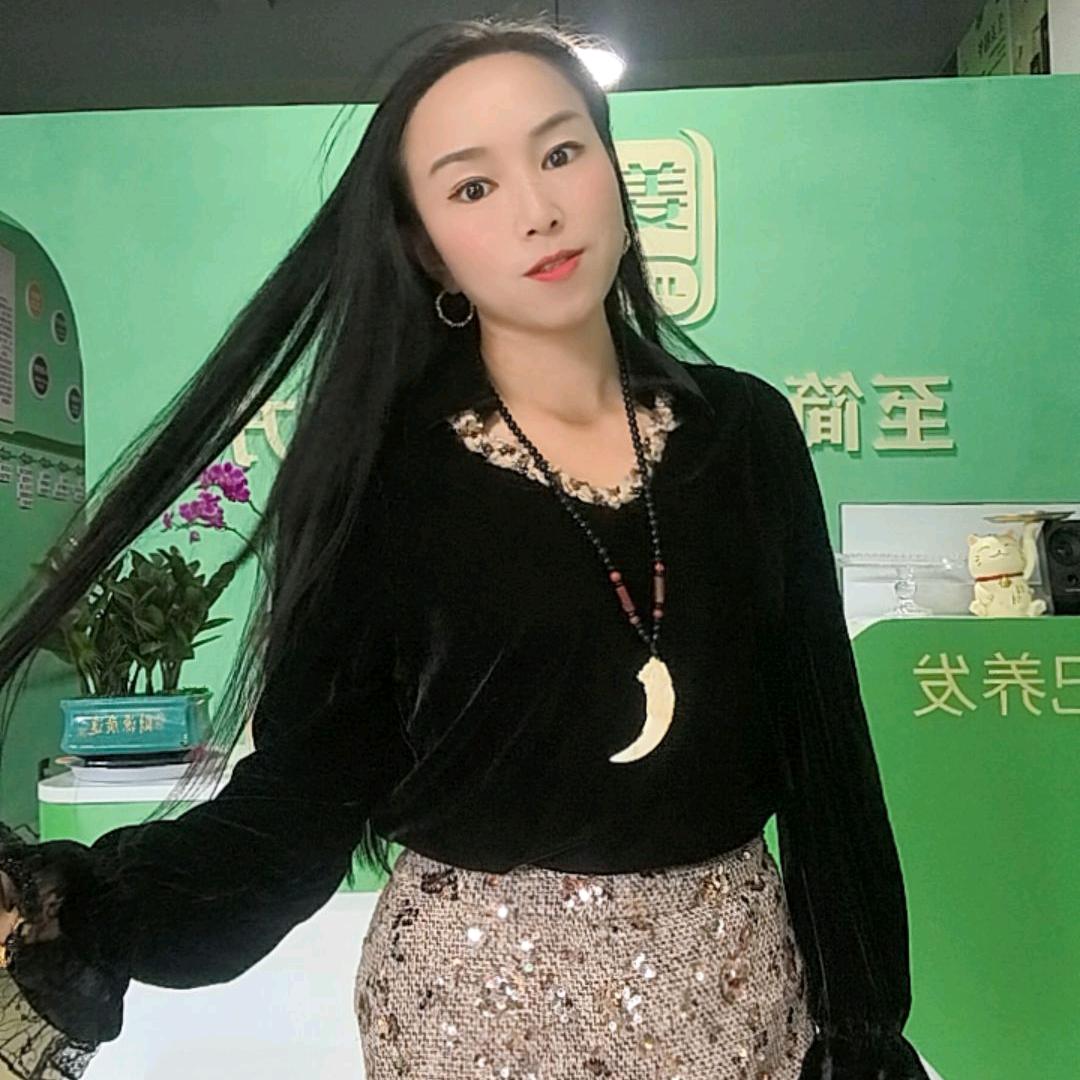 新时代打歌队罗兰