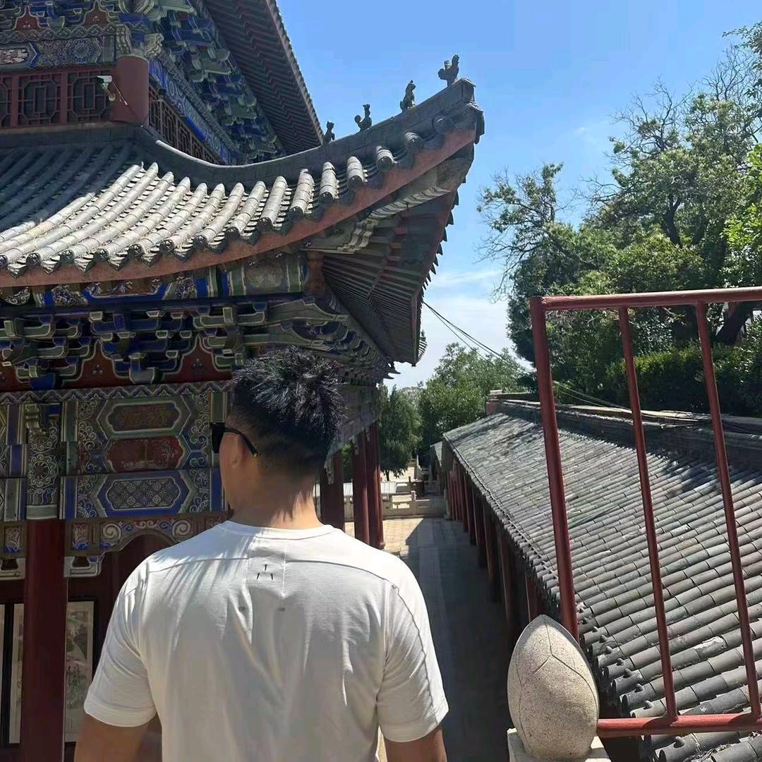 海边捡贝壳