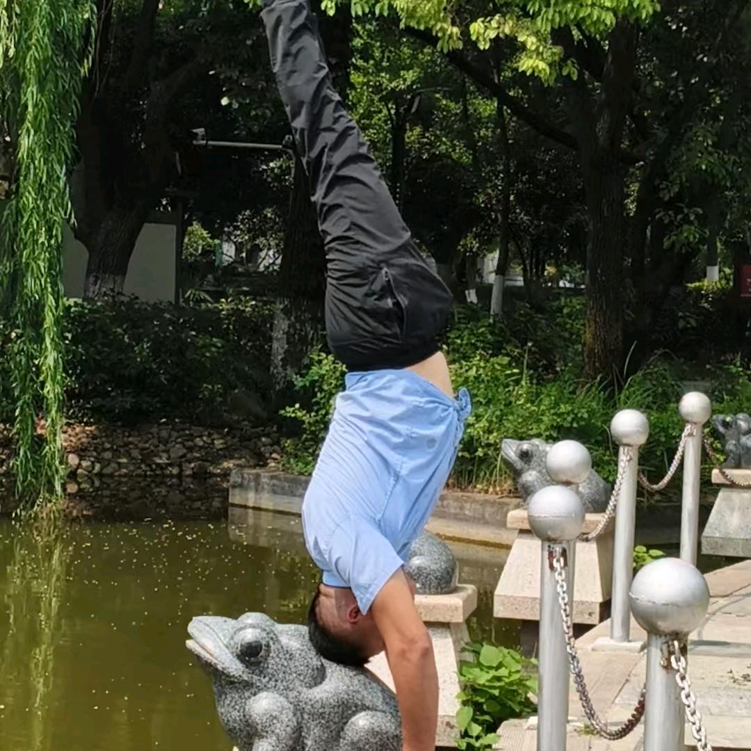 李德春弱电布放，管道维修，