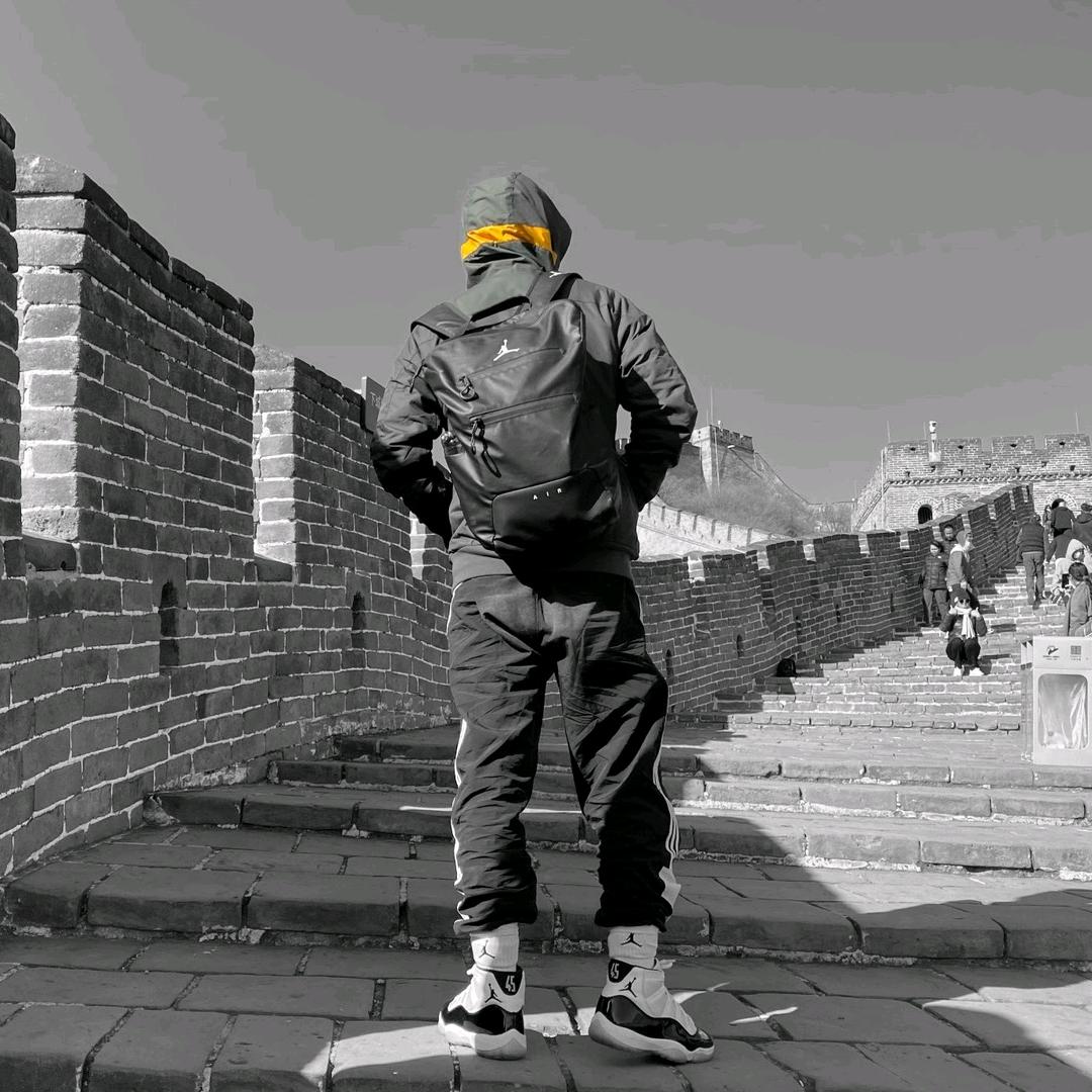 磊磊