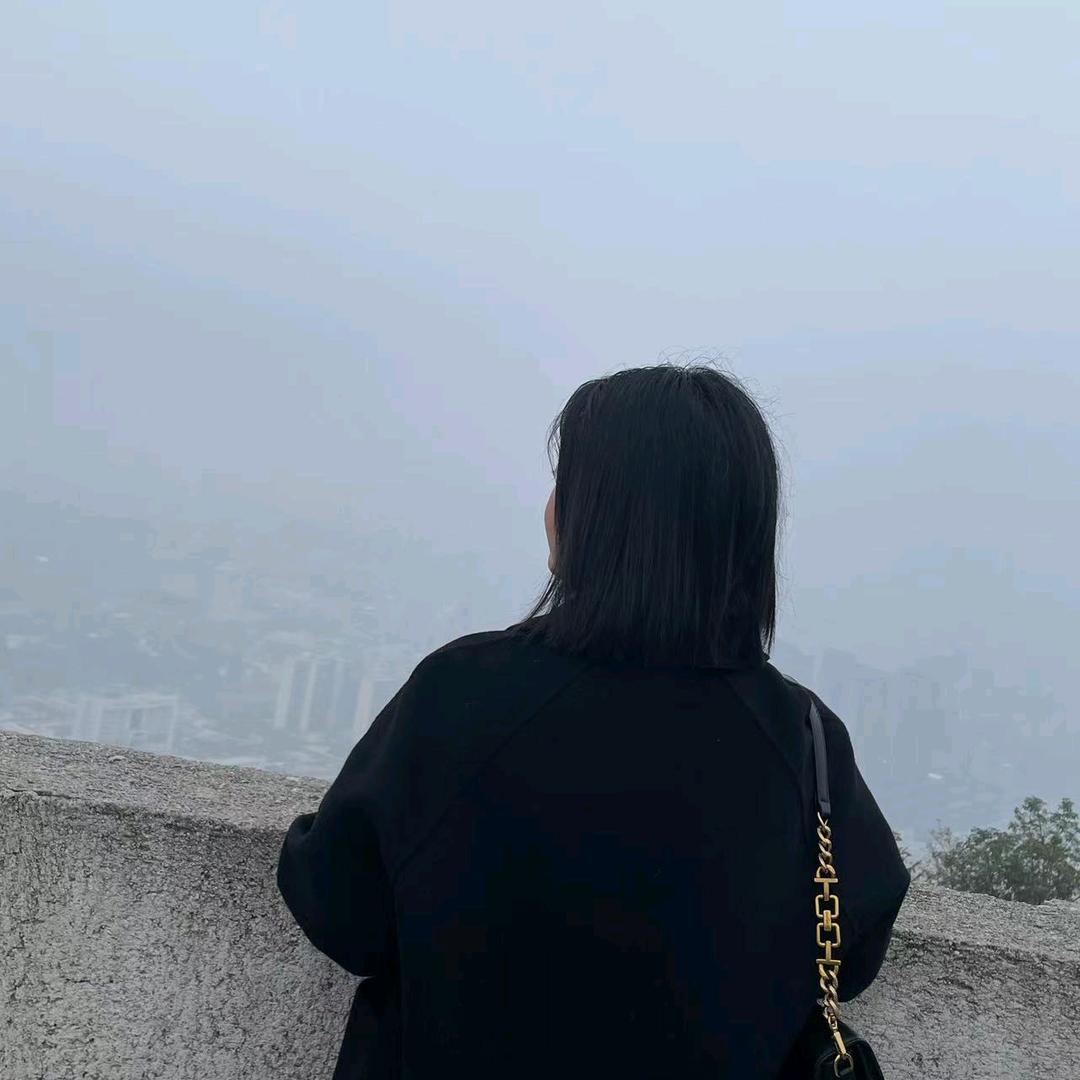 月半姐姐