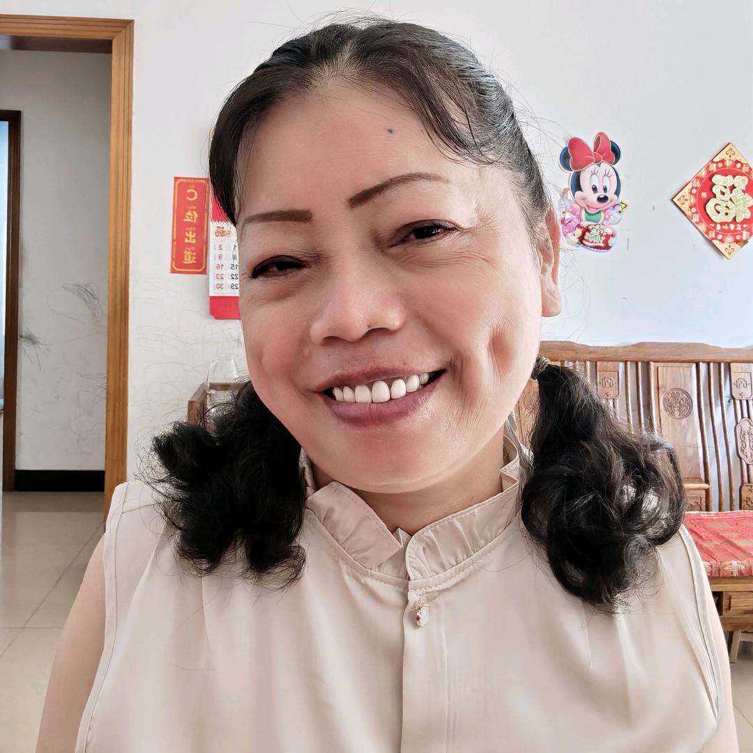 云朵爱唱歌（周一至周六下午4点）