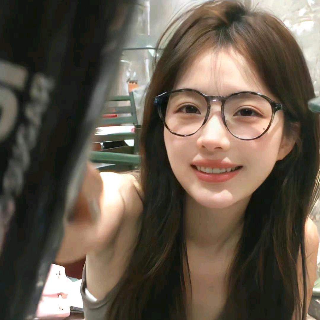 小孩好委屈a