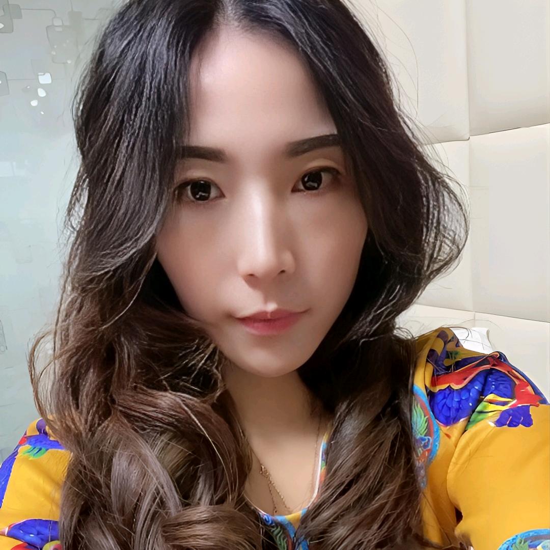 明珠妈妈一家人