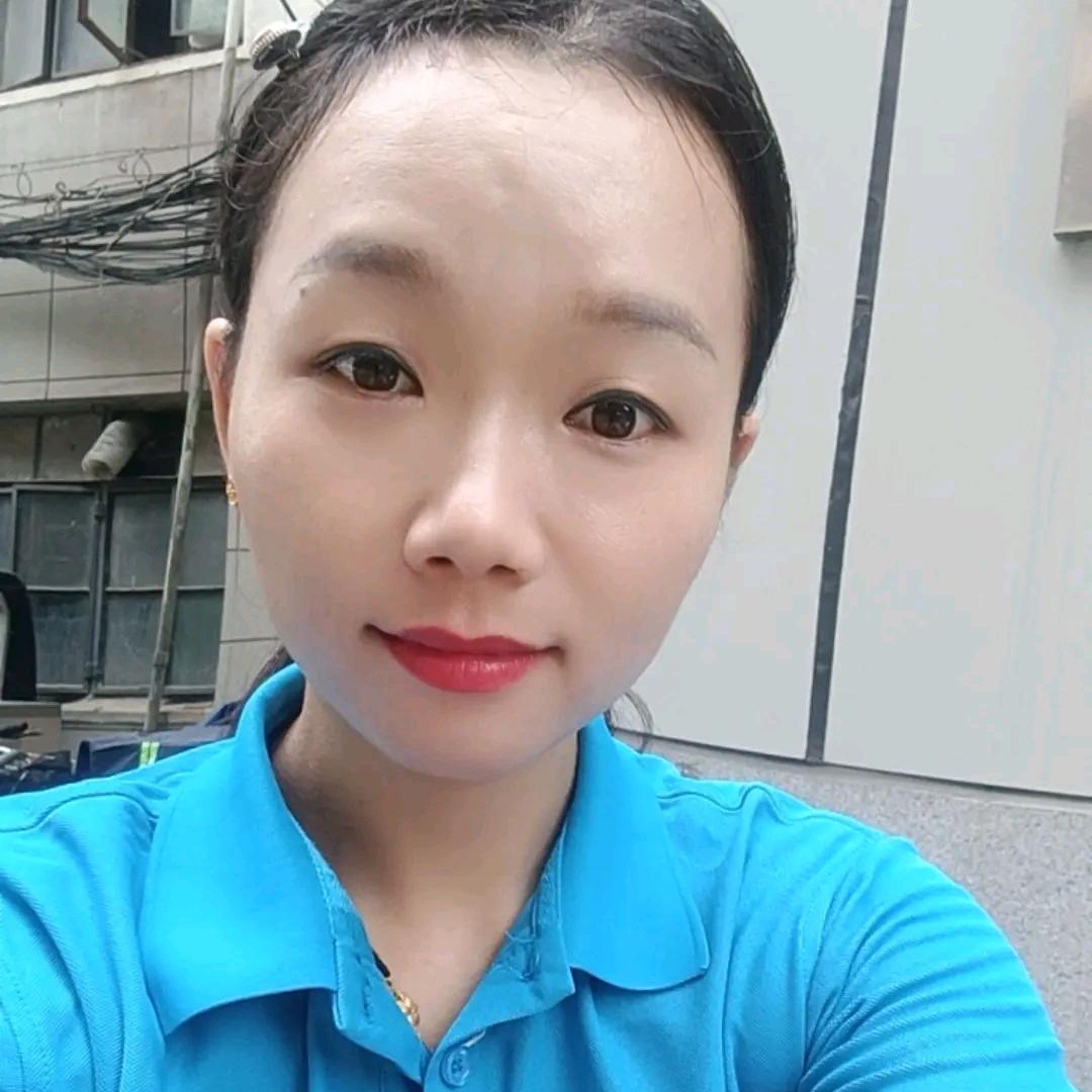 家政小姐姐