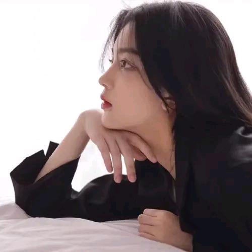 @曼璇