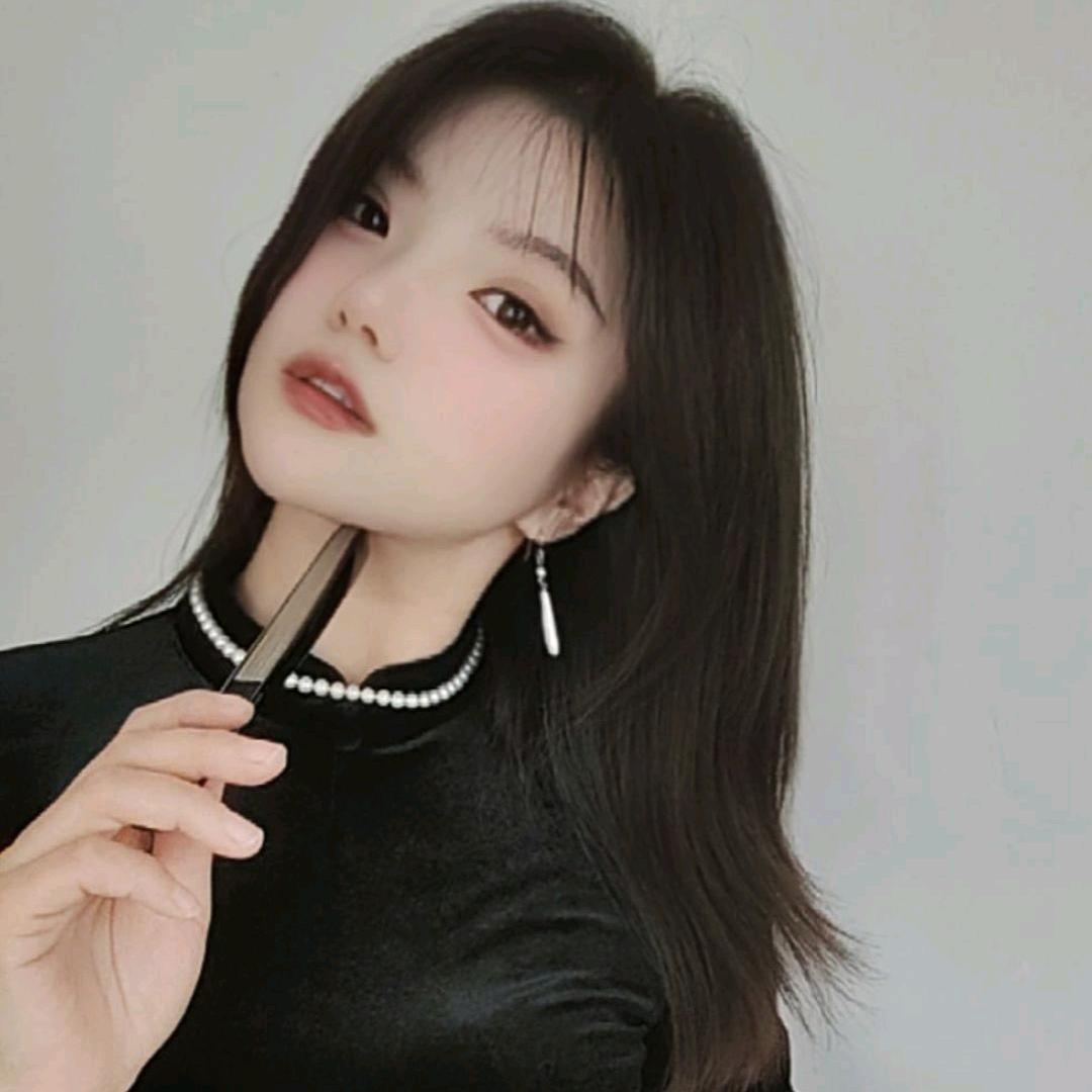 语笑嫣然