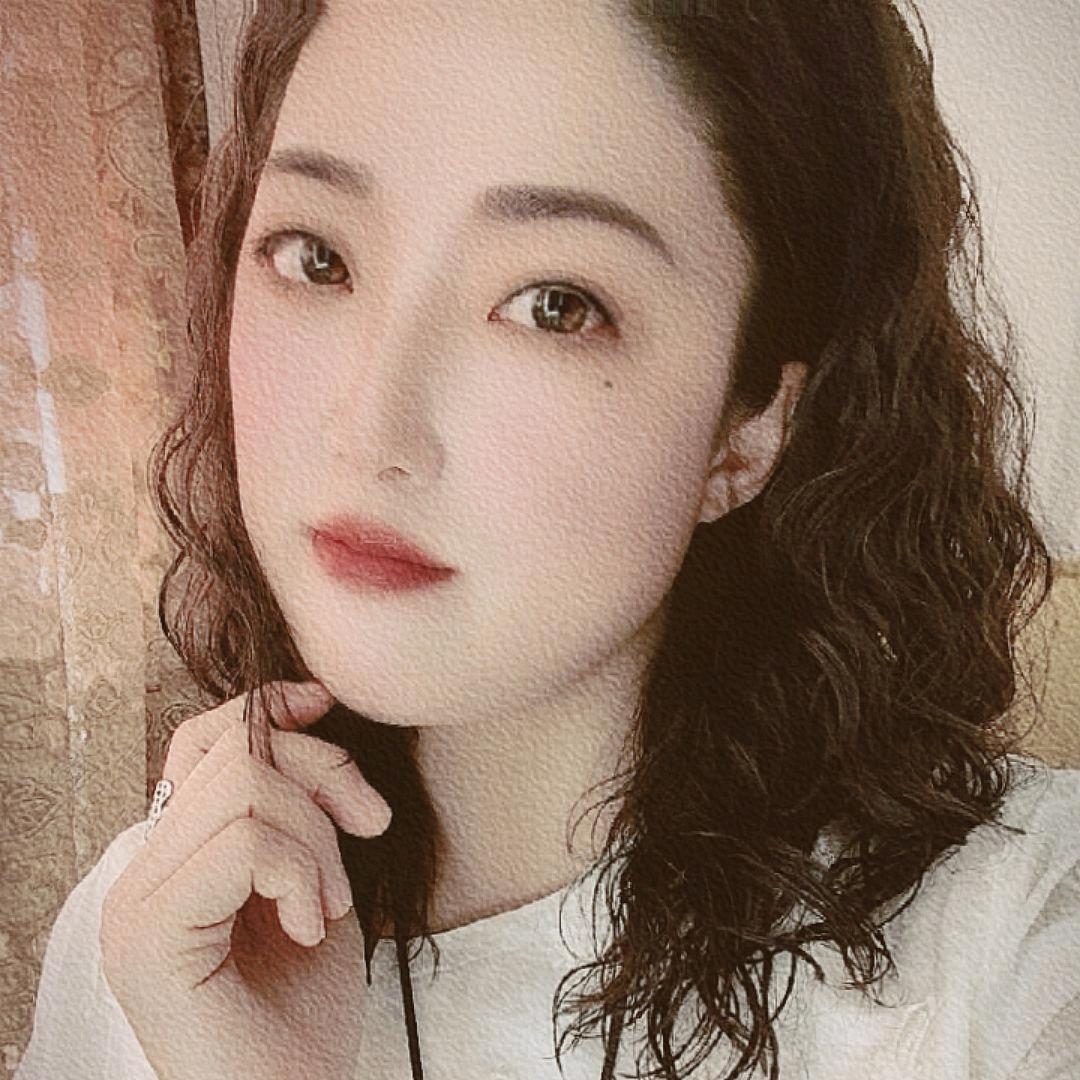 (❁´ω`❁)静女其姝