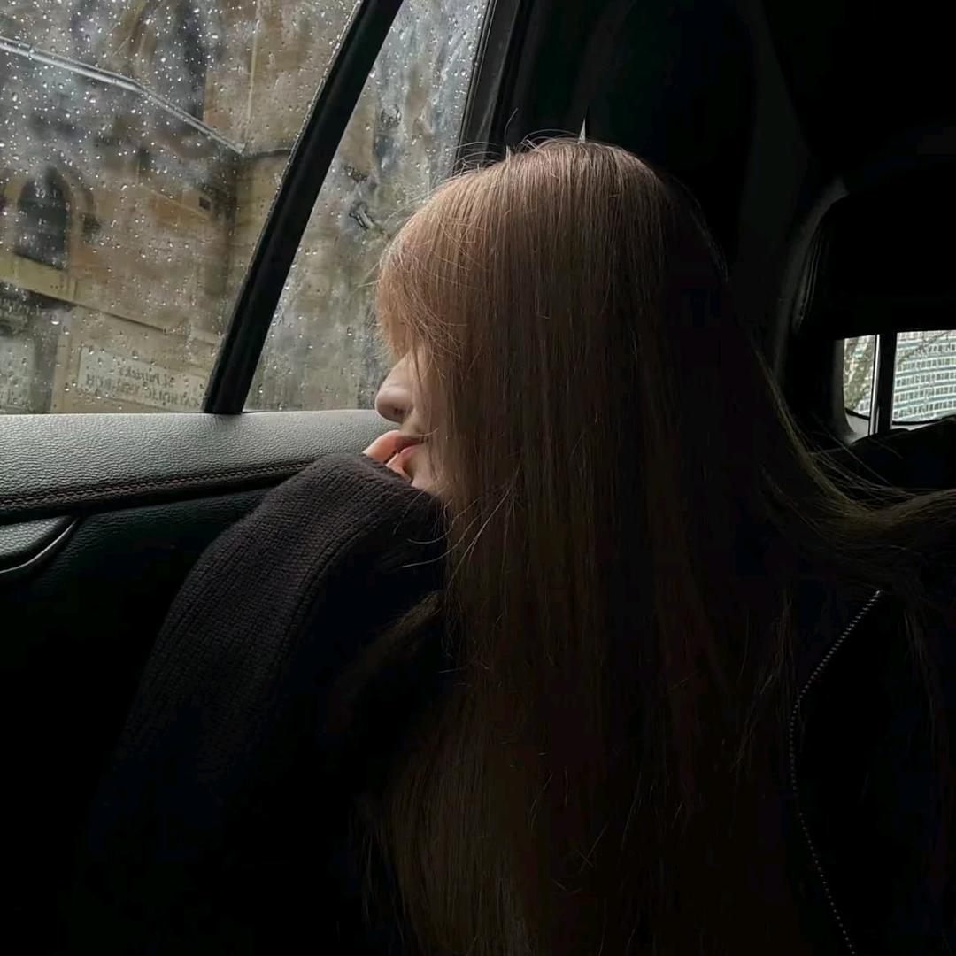 宋依倩