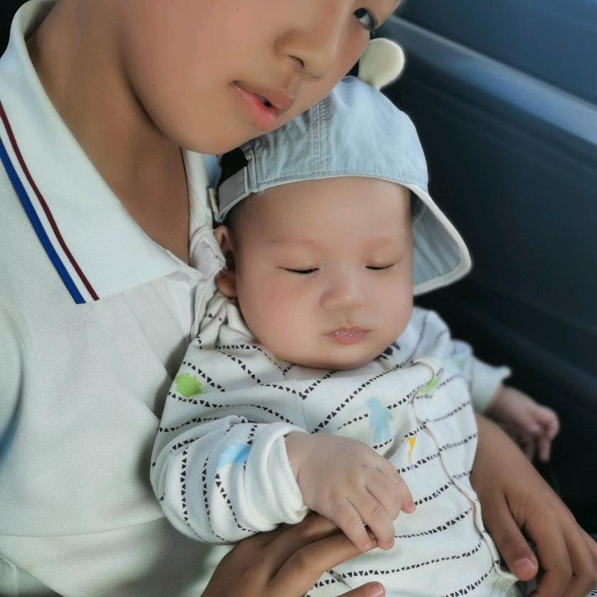 两个儿子的妈(涨粉中)