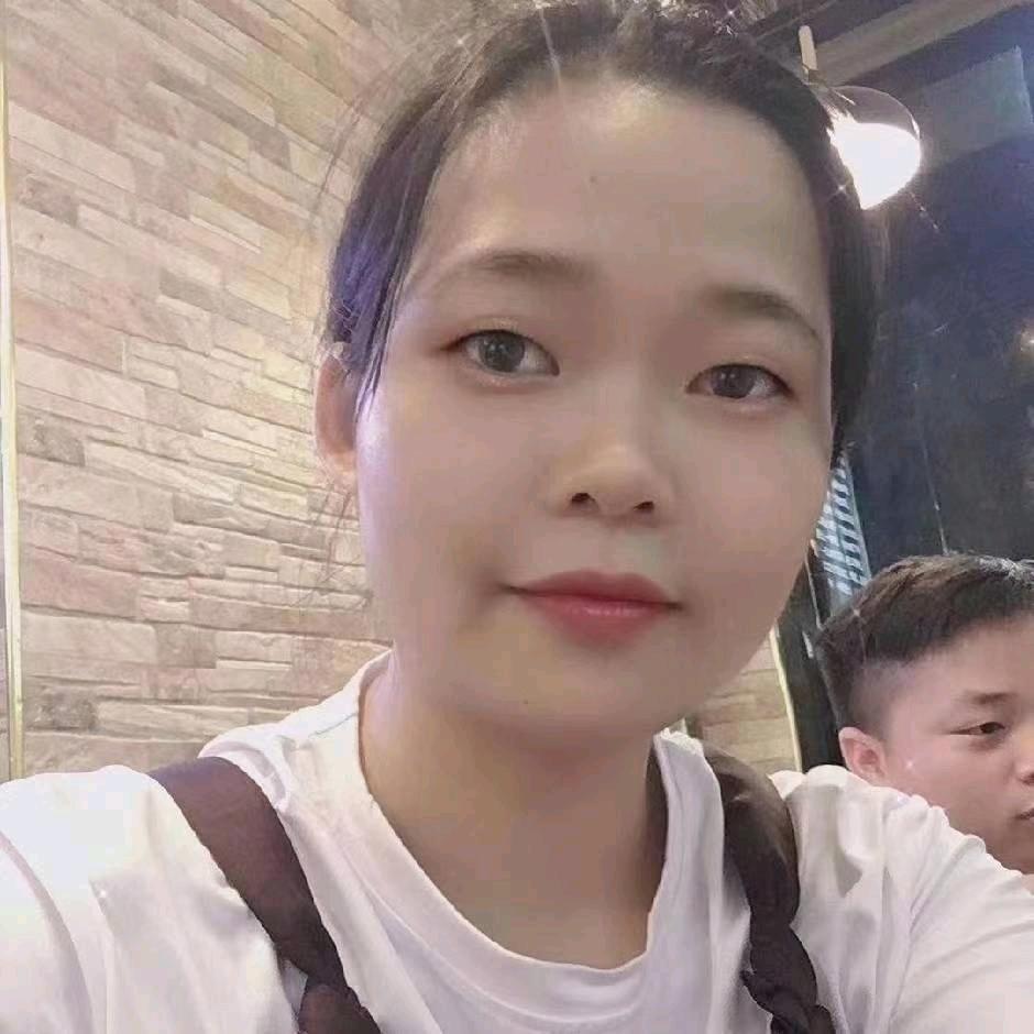 卢卢睡不着.🎈