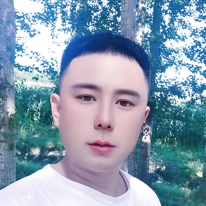 辉  辉
