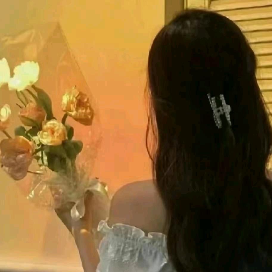 爱笑的丫头(谢绝连赞)