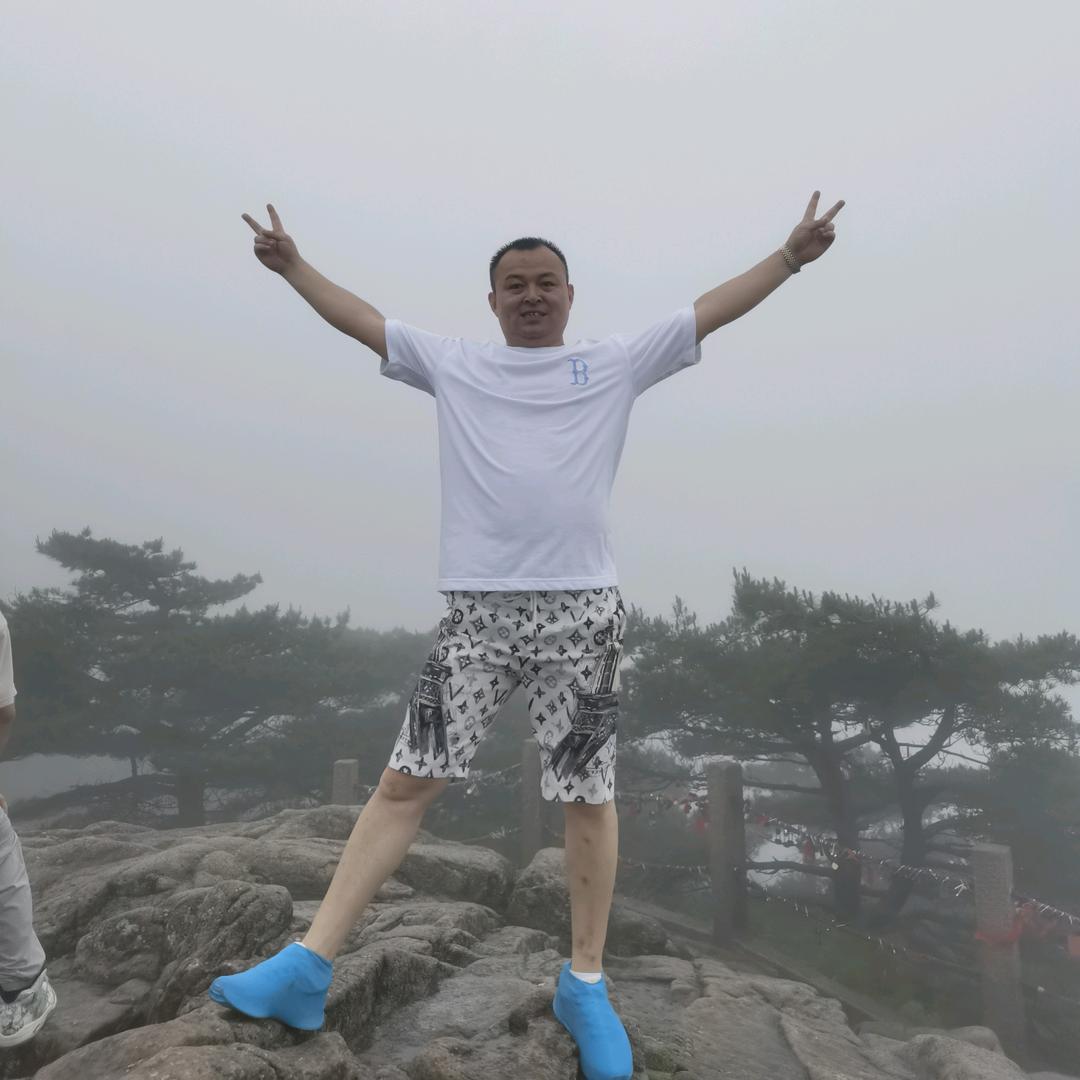 崔小伟