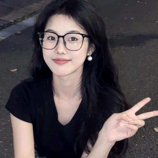 难哄小掌柜ᐝ