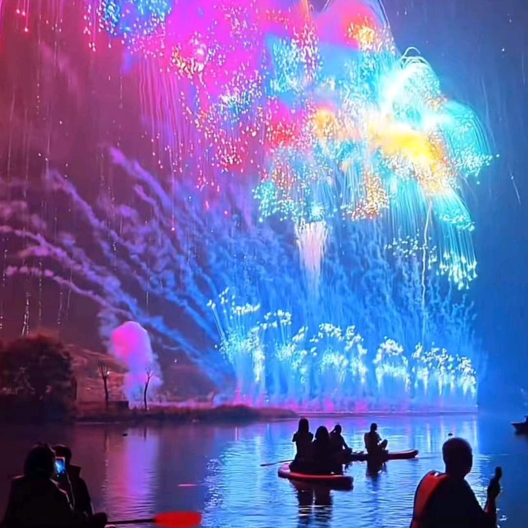 赐金滩桨板基地。