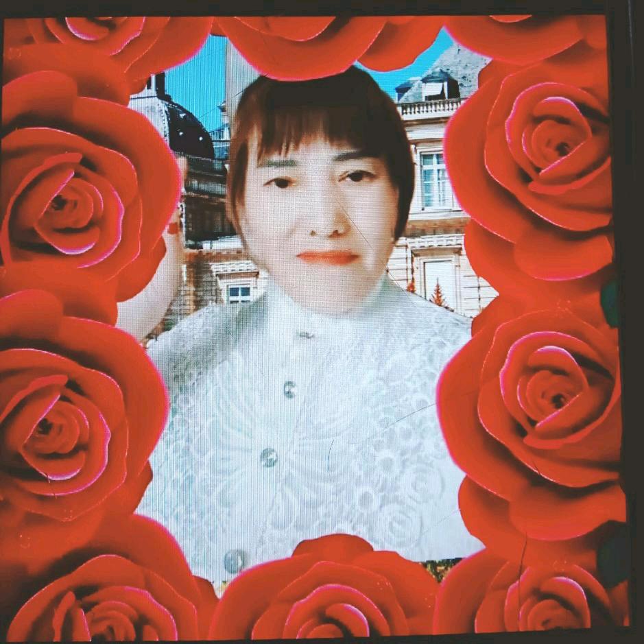 武艳祝大家新年快乐
