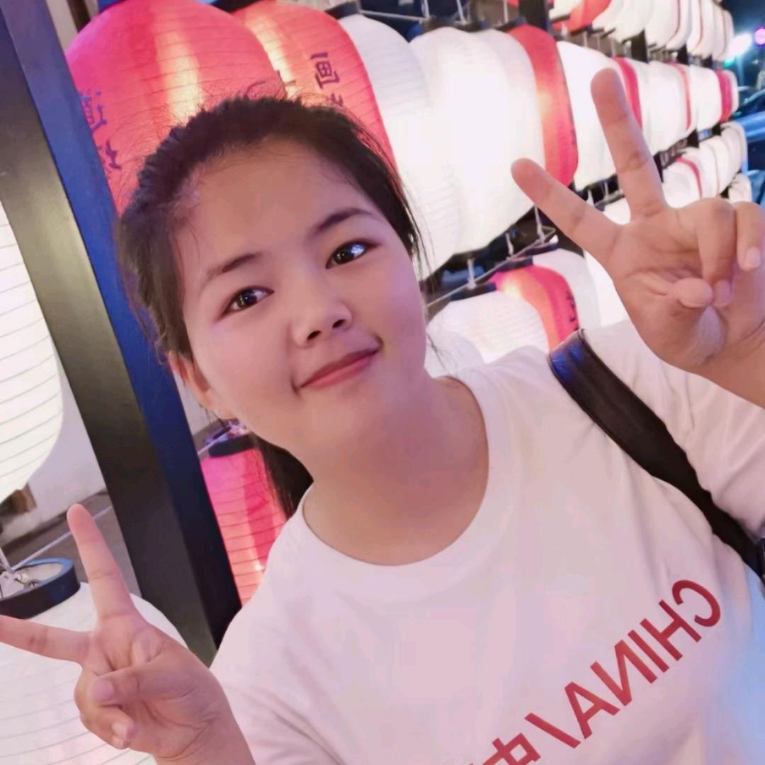 小金豆和小黄豆的快乐生活