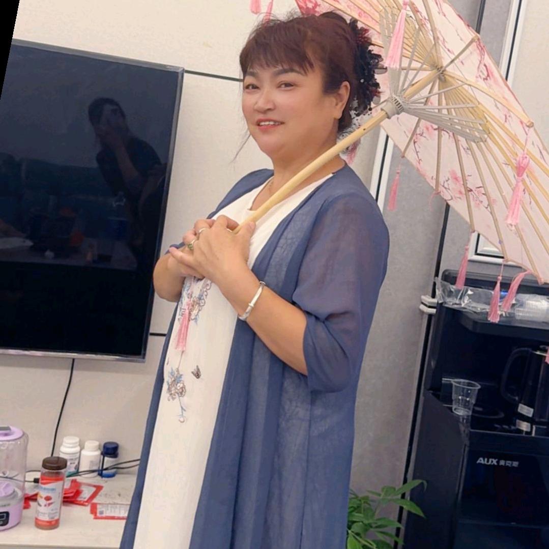 承接二胡唢呐孝歌大小鼓<严显嫦>