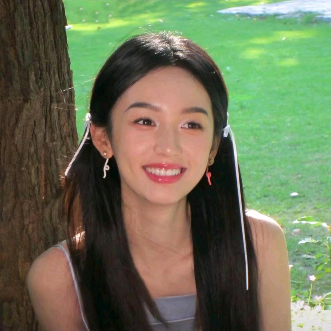 无敌阴暗扭曲爬行大蟑螂