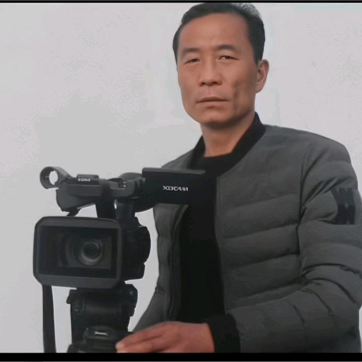麦田剧场摄像师（1号机位）