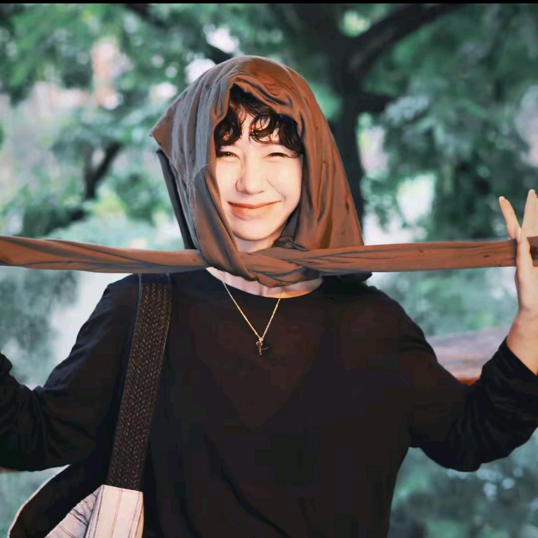 TT设计师女装店