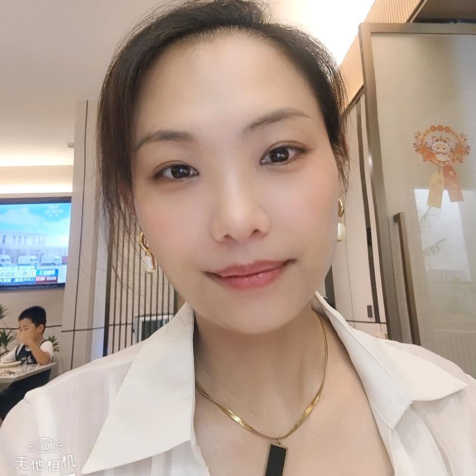 在张庄开餐饮的云姐