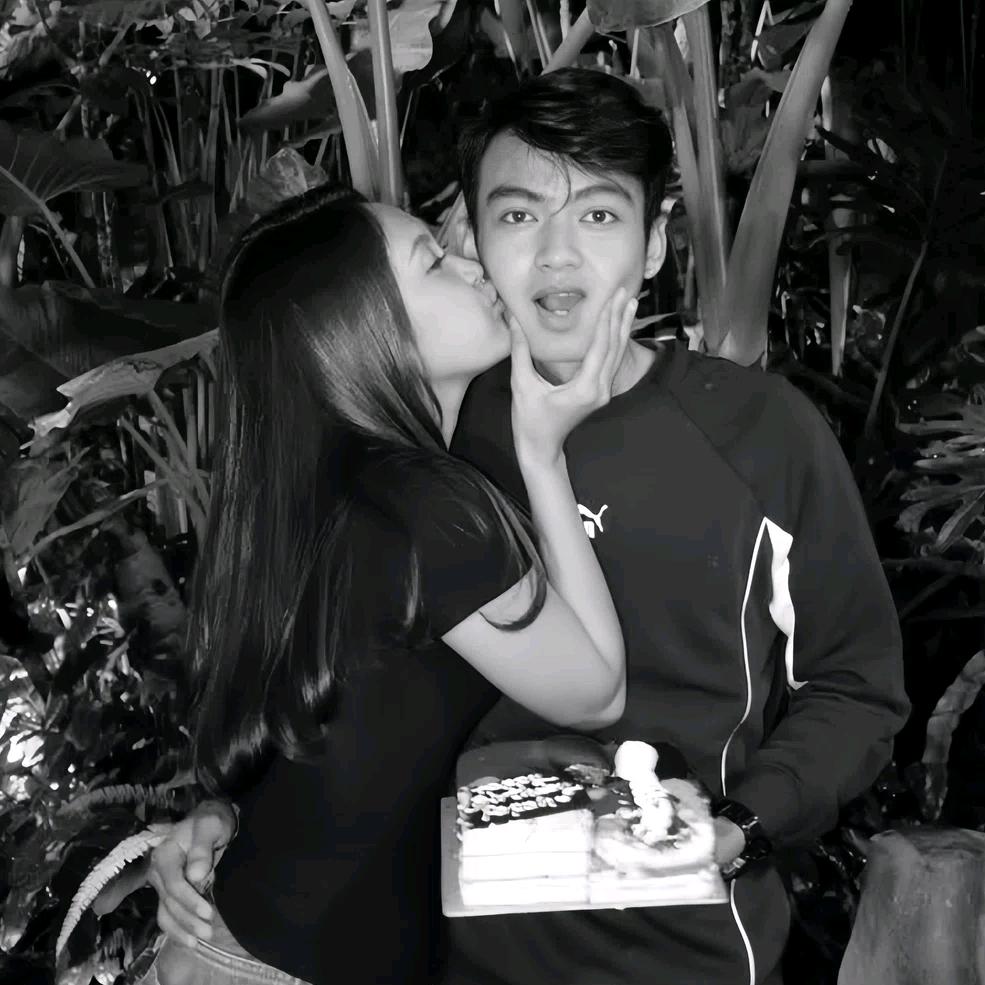 小赵赵的……