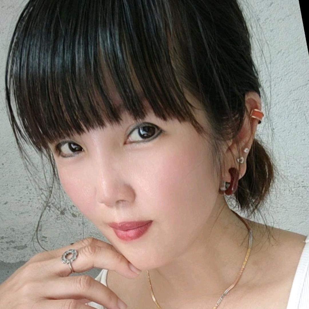 姑姑(>_<)