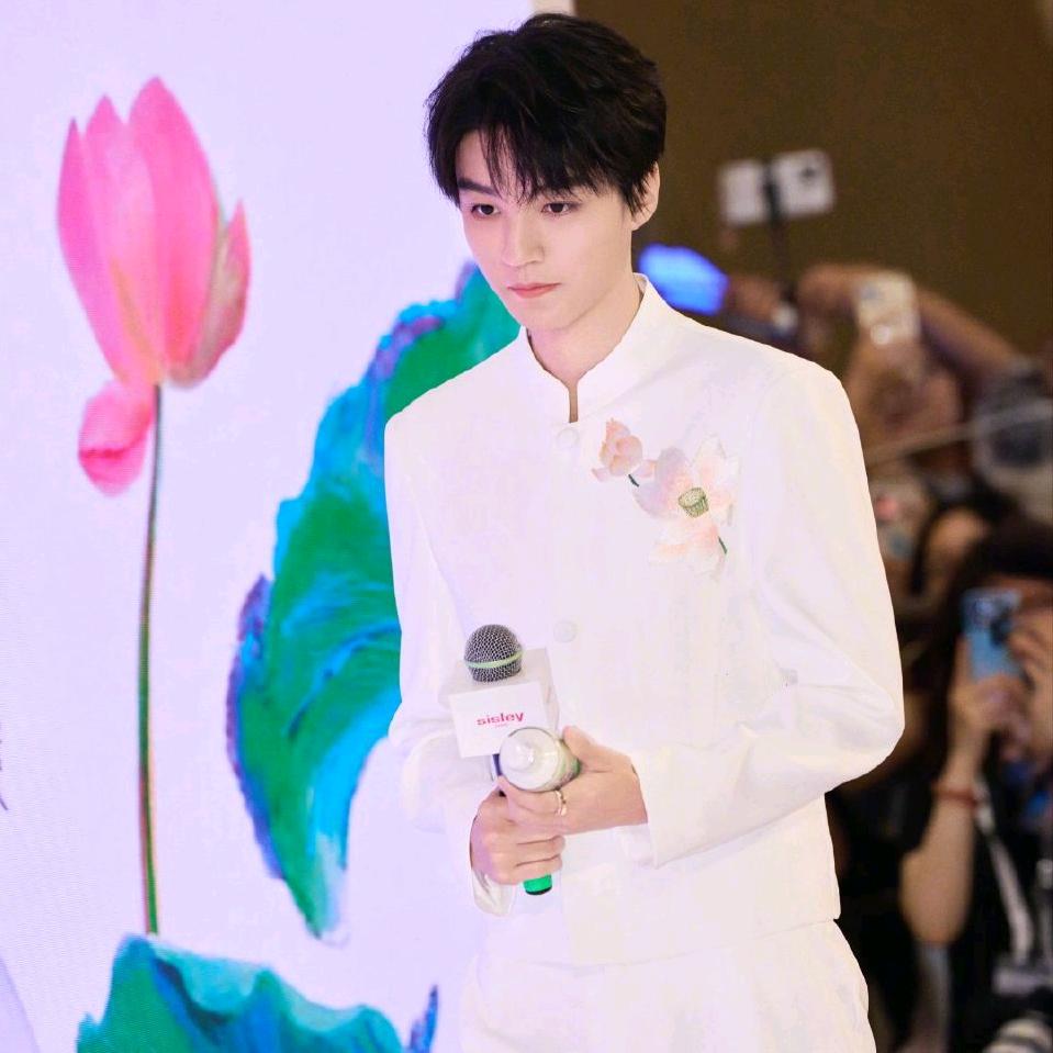 💙karry不想早起（想中亲签版）