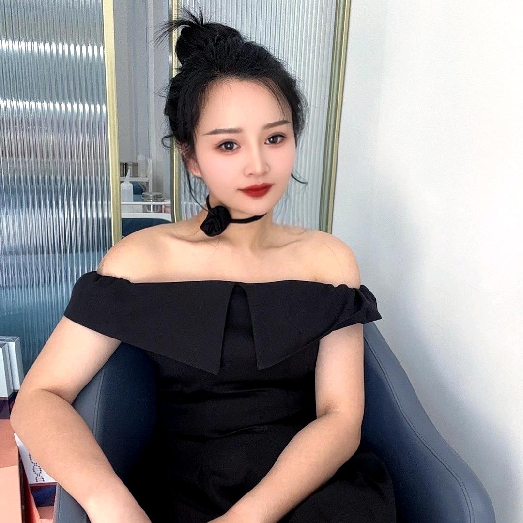 洛阳打造素颜灯泡肌亚楠