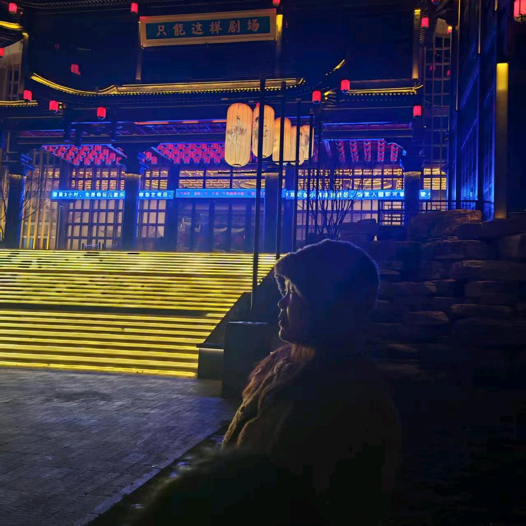 飝
