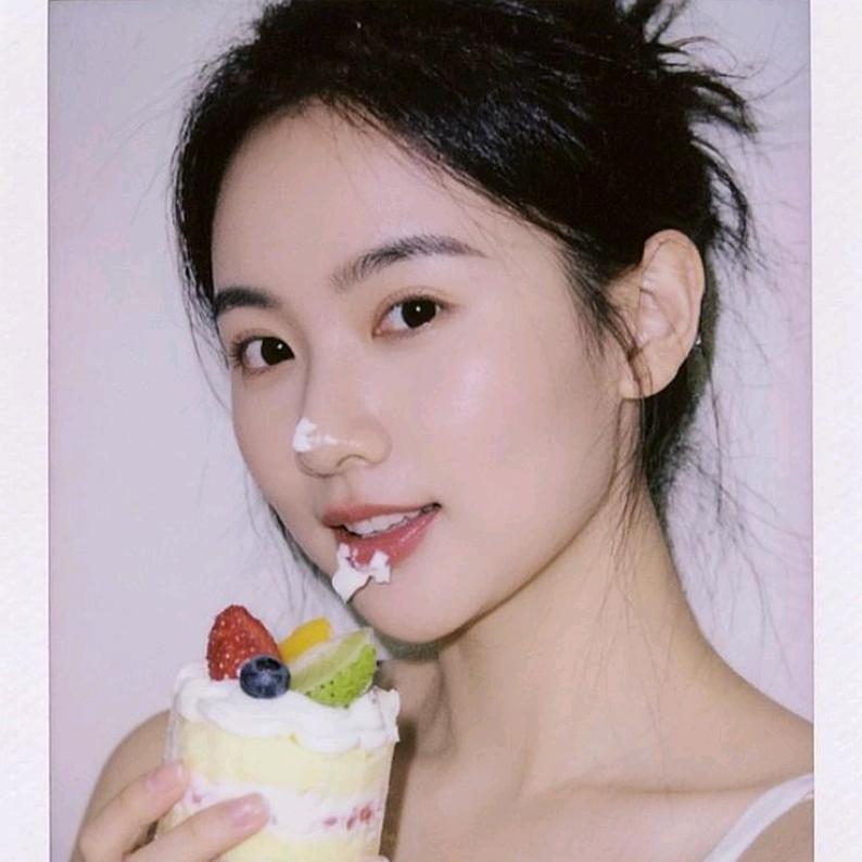 玥玥吖