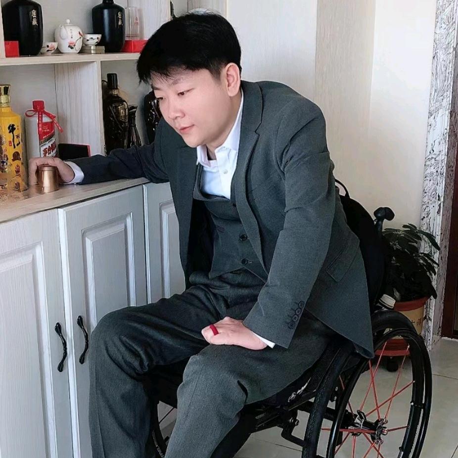 青 忆