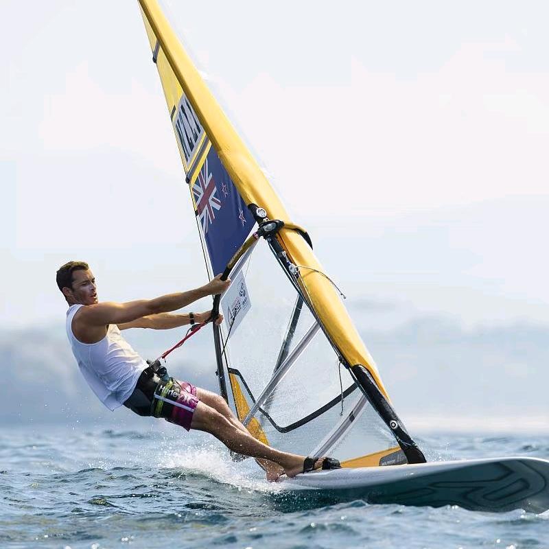 投藤日用—跨境小杨