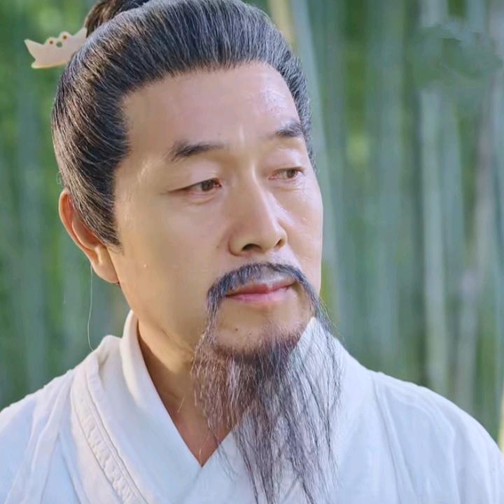 策马扬鞭