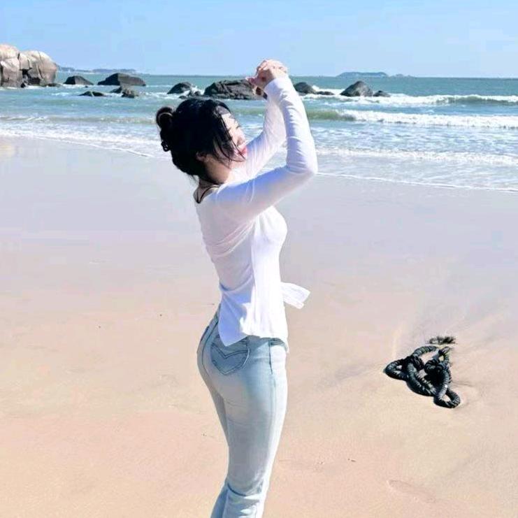 此女独y无二