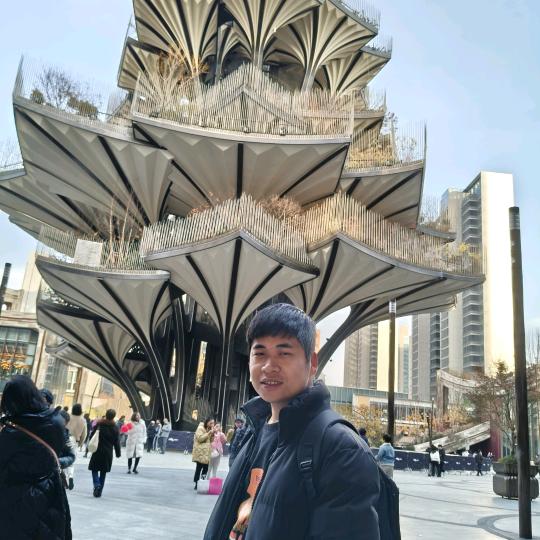 小王很哇塞