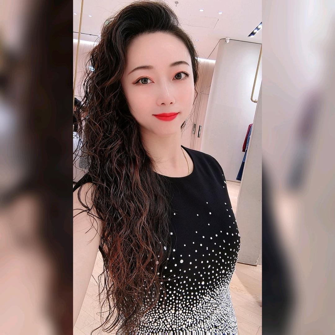 ELLASSAY 杨•S
