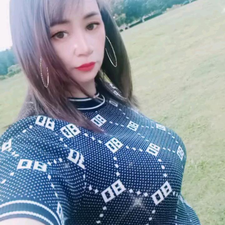 彭家的姑娘，🍎🍎🍒🍒