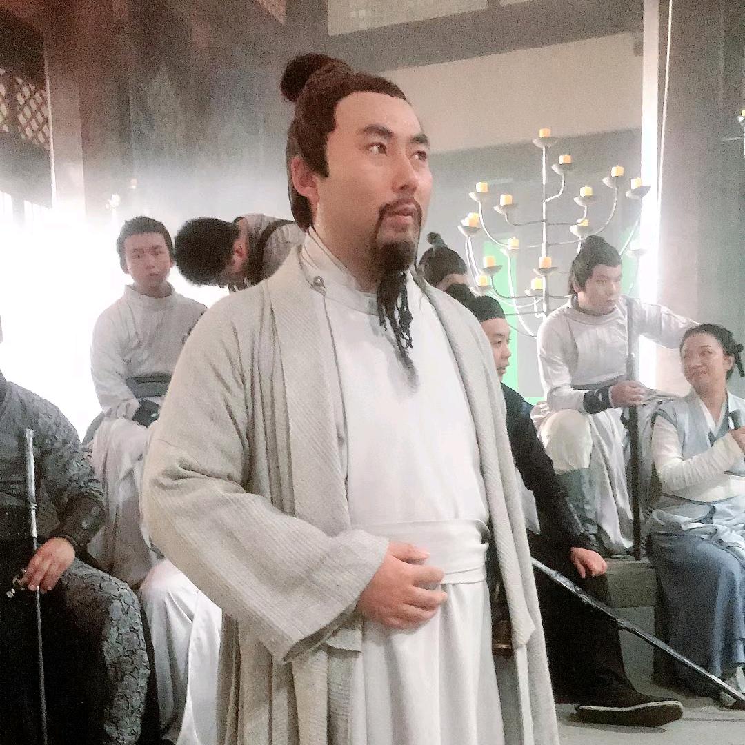莫后退
