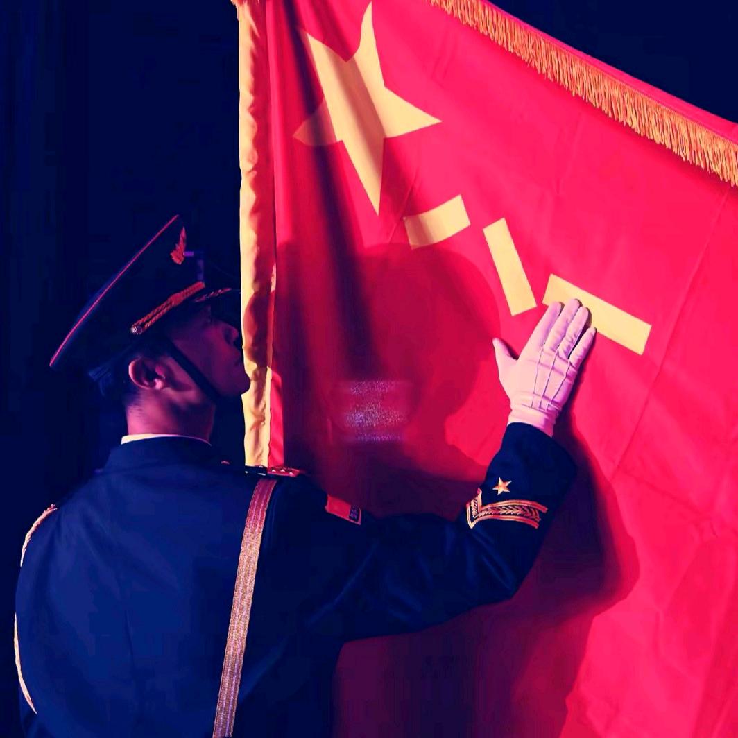 隐入尘烟